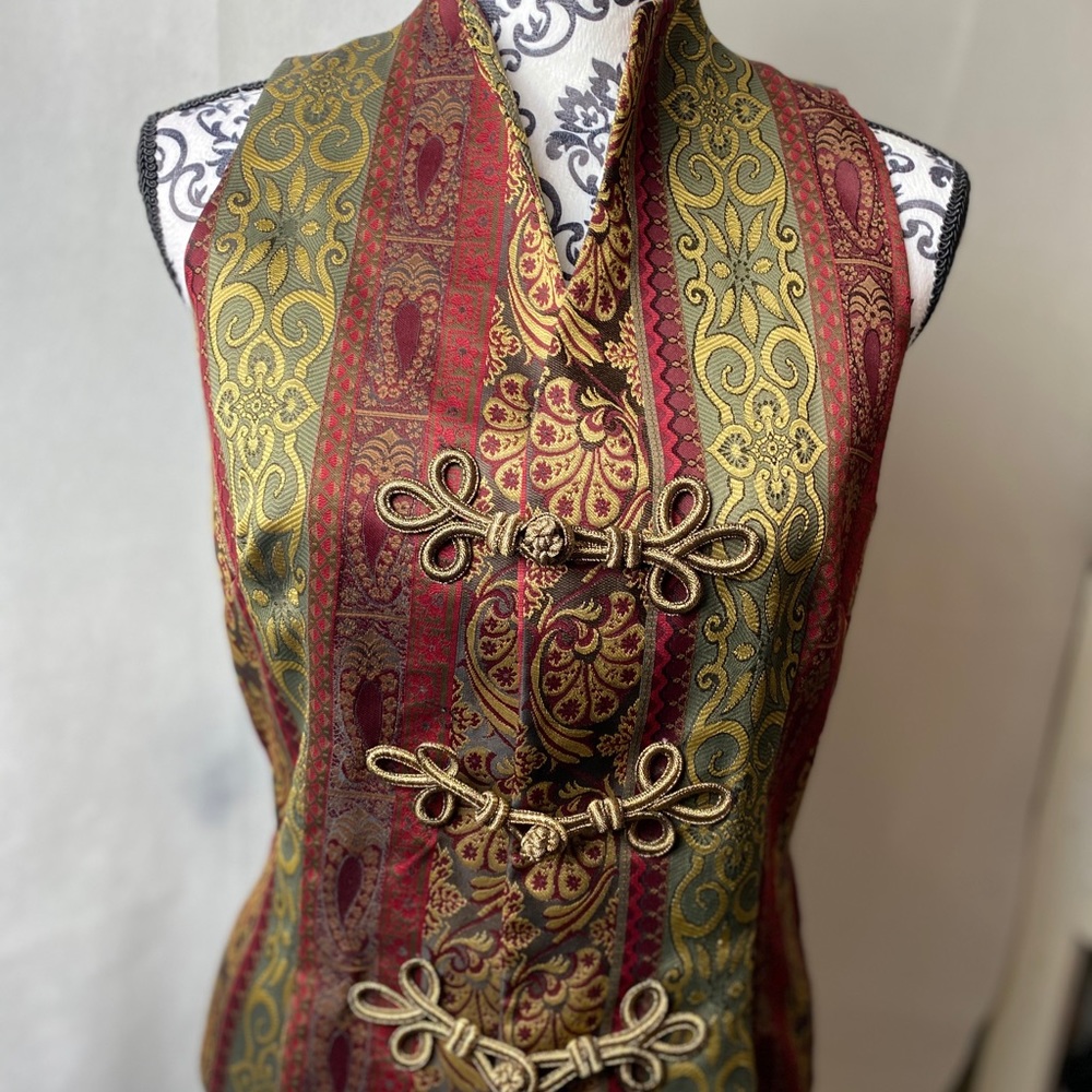 ZANOTTI gold toggle vest.
